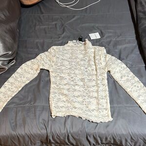 Forever 21 Size S White Knit top/shirt